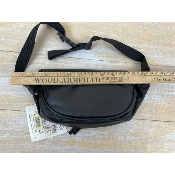 Totes On The Move Fanny Pack with Poncho *NWT - Picture 5 of 5